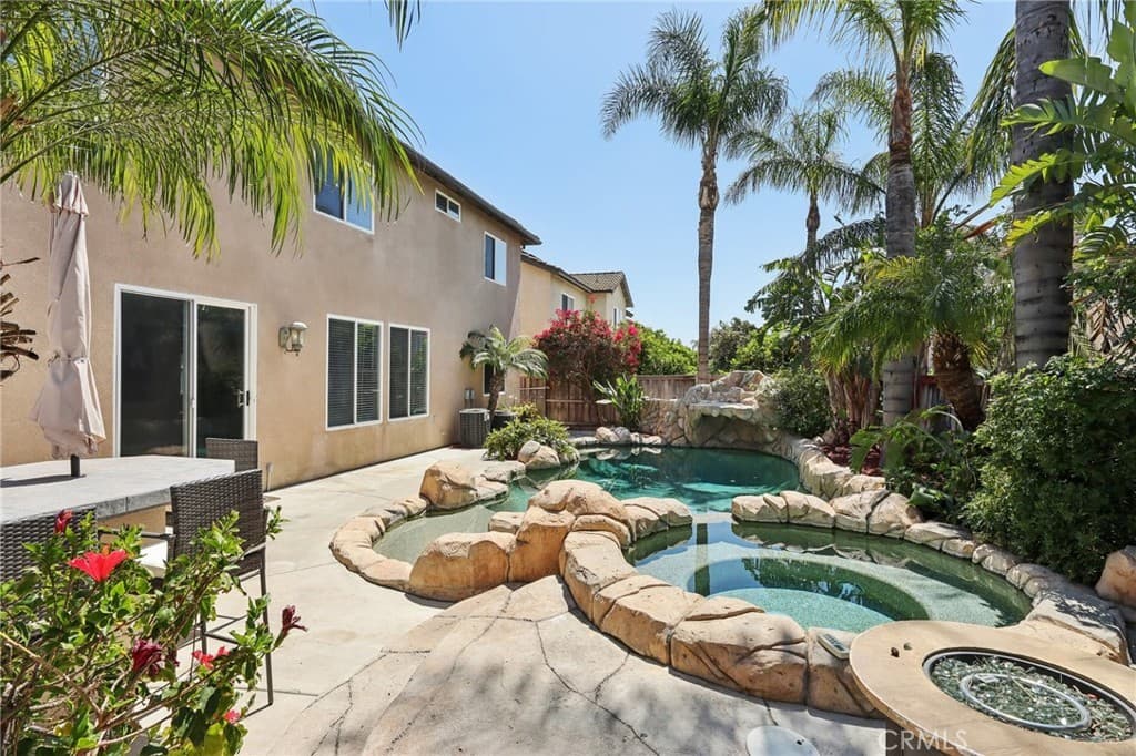 7157 Cornflower Ct, Eastvale — pool home sold October 2025