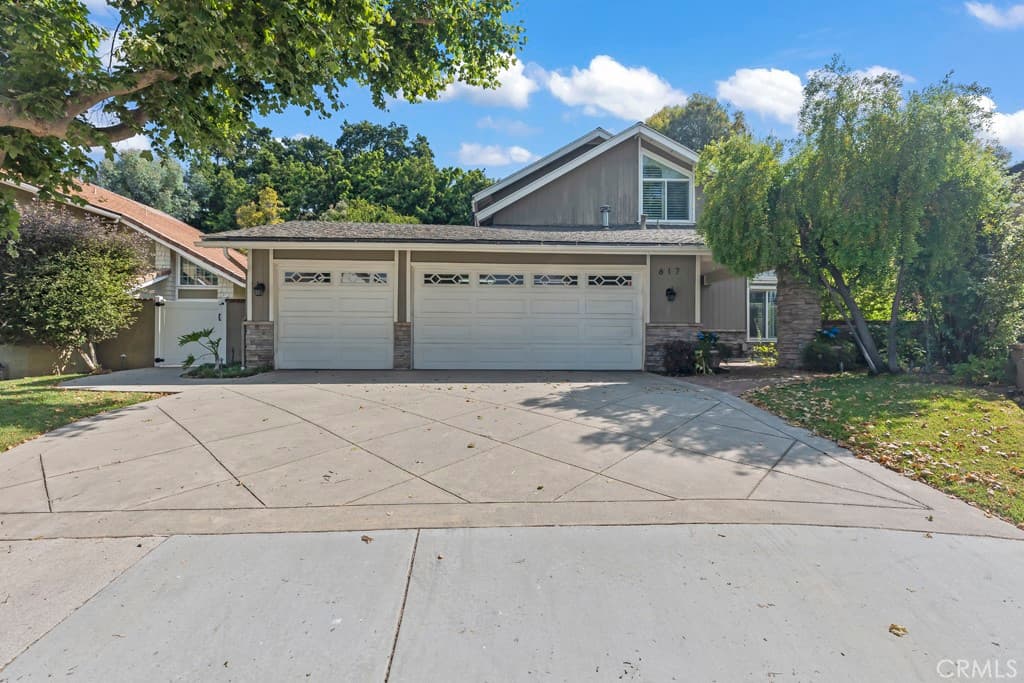 617 Country Oak Rd, San Dimas — cul-de-sac home sold July 2023